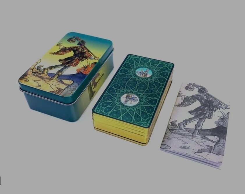 Таро Нового Бачення. Tarot of the New Vision. 78 штук у бляшаній коробці зі позолоченим тисненням. Карти Таро.