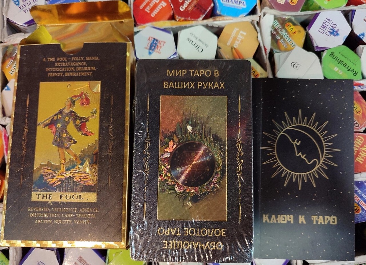 Таро Райдер Вейт Чорне сонечко пластикова колода 12х7 см російською мовою. Карти Таро.