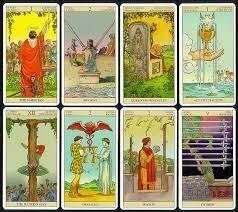 Таро Нового Бачення. Tarot of the New Vision. 78 штук у бляшаній коробці зі позолоченим тисненням. Карти Таро.